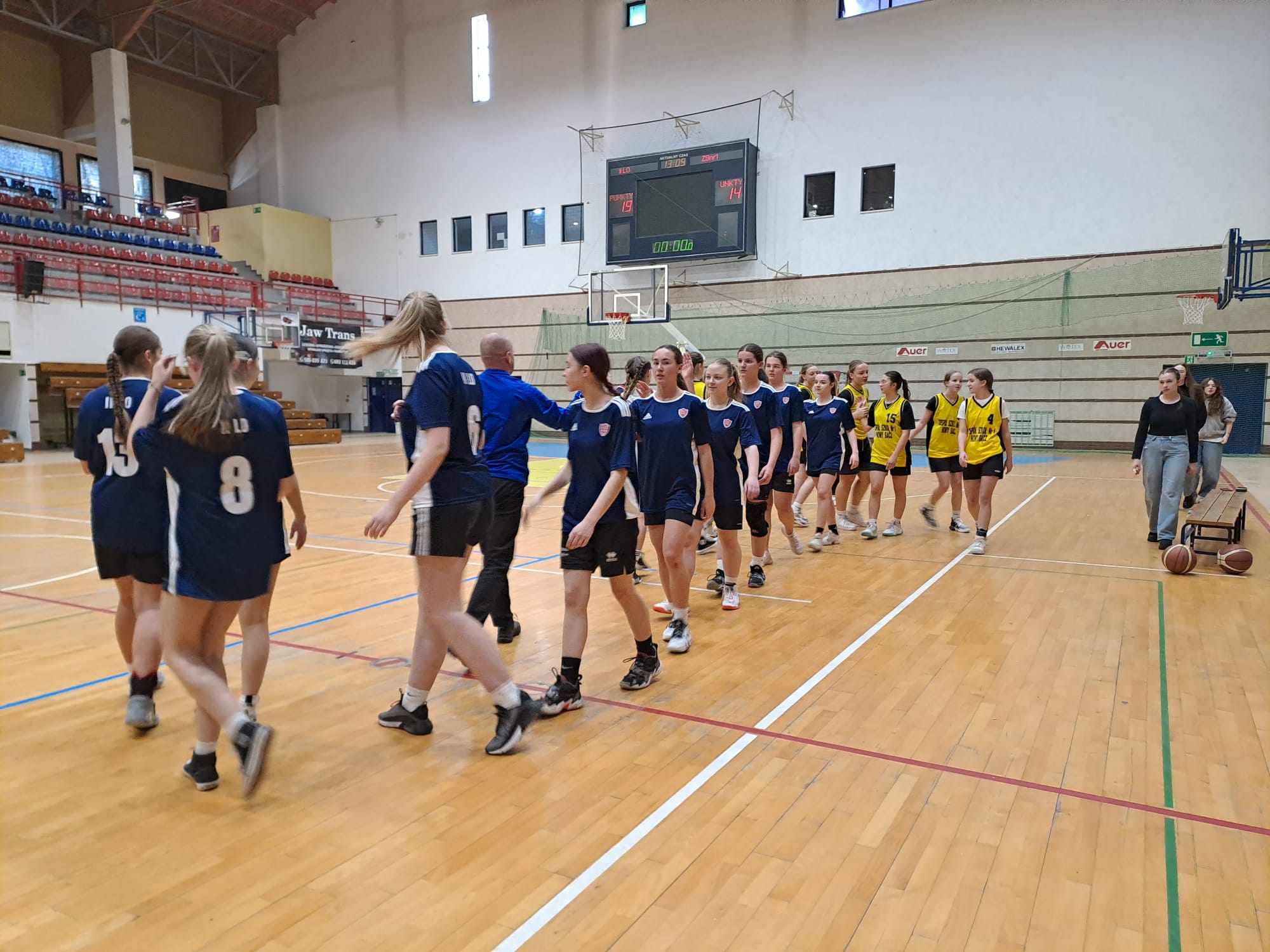 Zdjęcie MNS Licealiada Dziewcząt - koszykówka 15 (4)74311fbe-6c5c-4226-ad66-ca2fbeadce0d.jpg w galerii Mistrzostwa Nowego Sącza - Licealiada Dziewcząt - Koszykówka